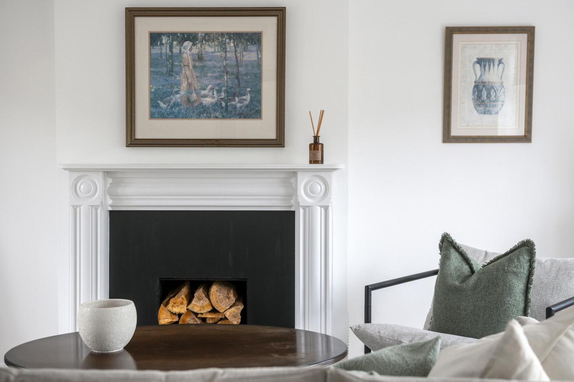 Luxurious 3 Bed House With Free Parking, Close To The Train Station & Town Braintree Bagian luar foto